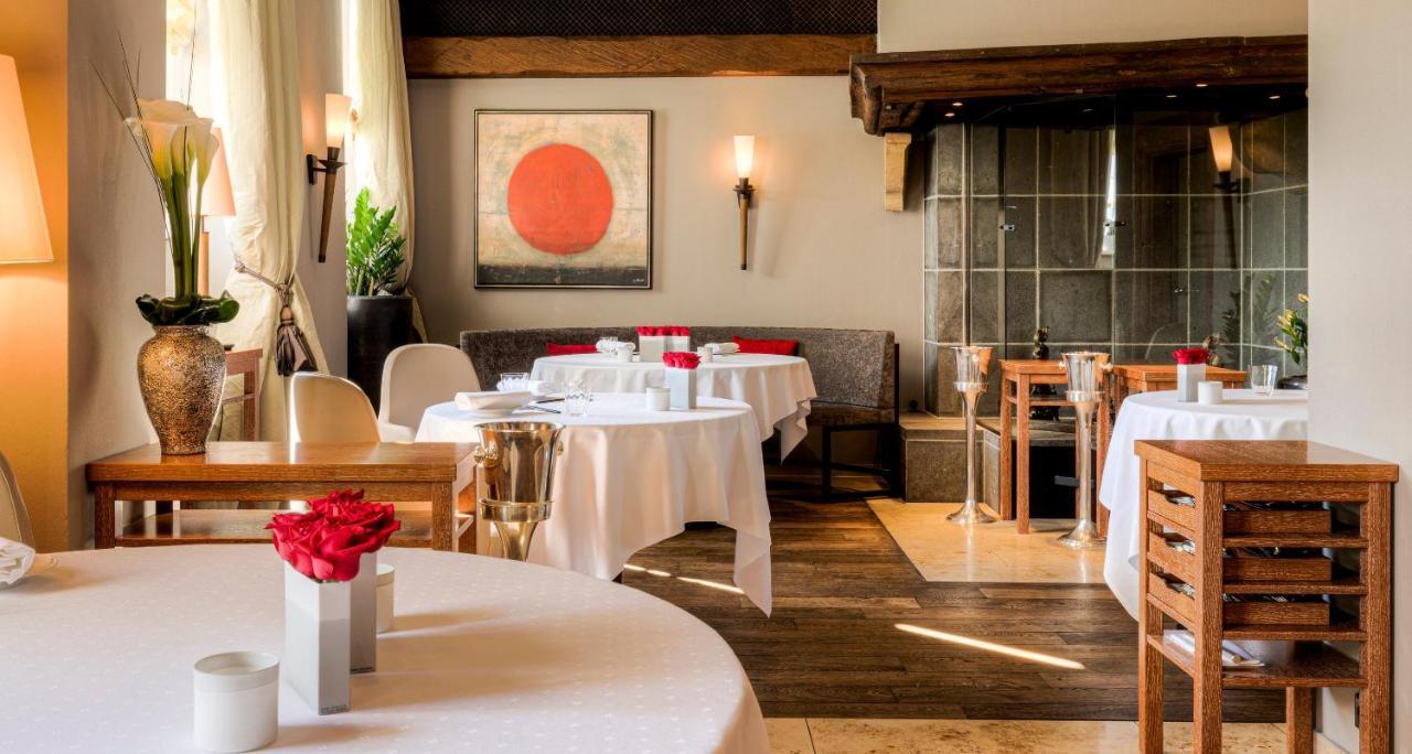 ビクターズ レジデンツ ホテル シュロス ベルグ ネニッヒ エクステリア 写真 Restaurant "Le Clos du Bois"