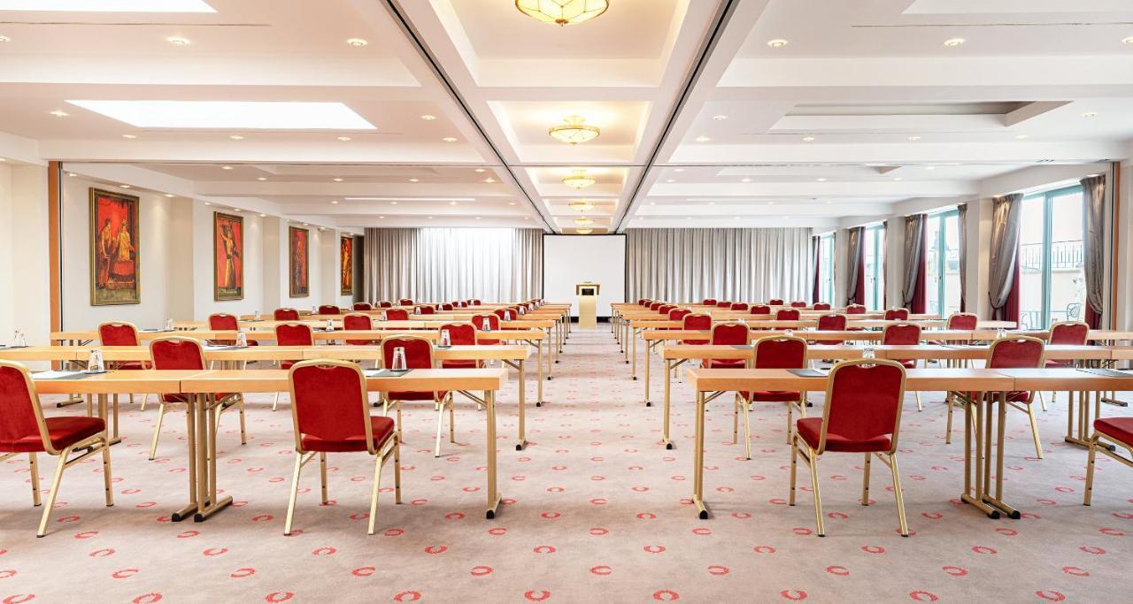 ビクターズ レジデンツ ホテル シュロス ベルグ ネニッヒ エクステリア 写真 Meeting room