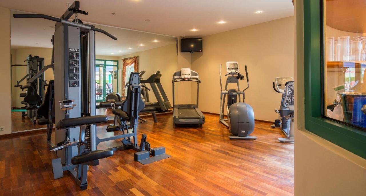 ビクターズ レジデンツ ホテル シュロス ベルグ ネニッヒ エクステリア 写真 A gym
