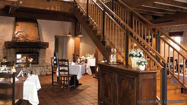 ビクターズ レジデンツ ホテル シュロス ベルグ ネニッヒ 設備 写真 Restaurant Au Vieux Fournil